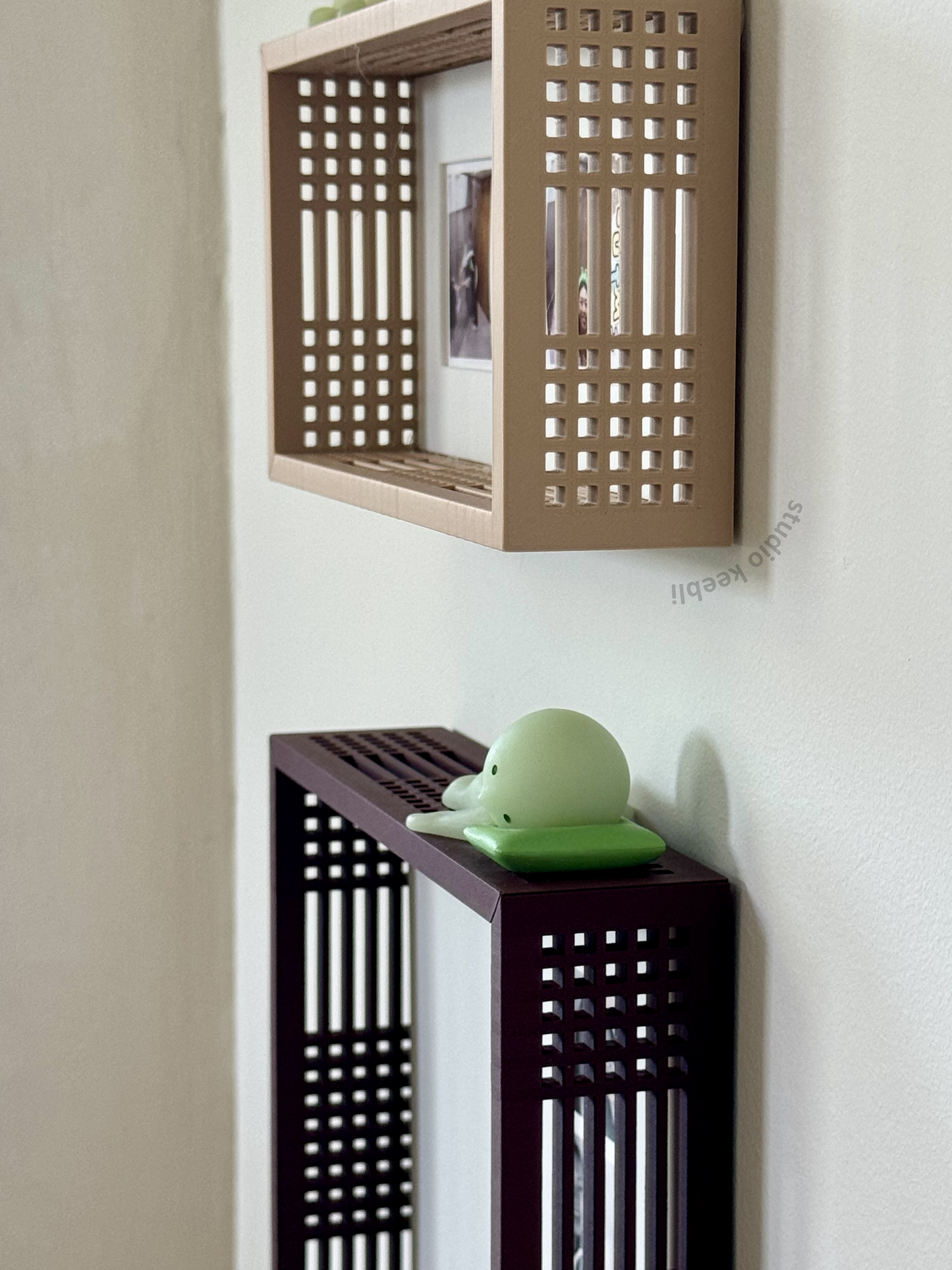 Korean Window Lattice Photo Frame for Photobooth Strips